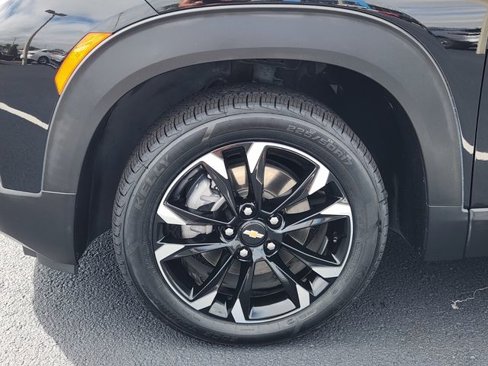 Used 2023 Chevrolet TrailBlazer LT w/ Convenience Package image 3