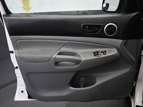 Used 2011 Toyota Tacoma 2WD Access Cab image 9