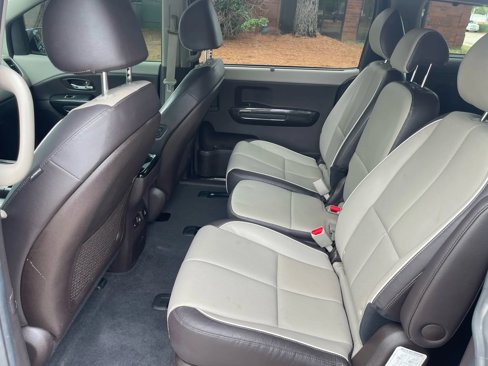 Used 2018 Kia Sedona SX Limited image 12