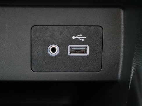 Certified 2024 Nissan Versa SV w/ Trunk Package image 30