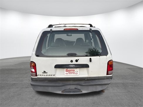Used 2000 Ford Explorer XL image 16