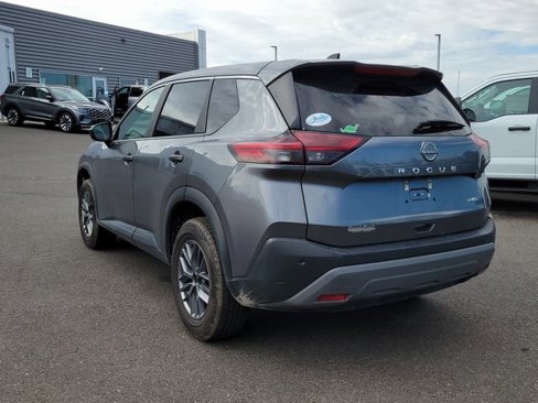Used 2023 Nissan Rogue S image 3