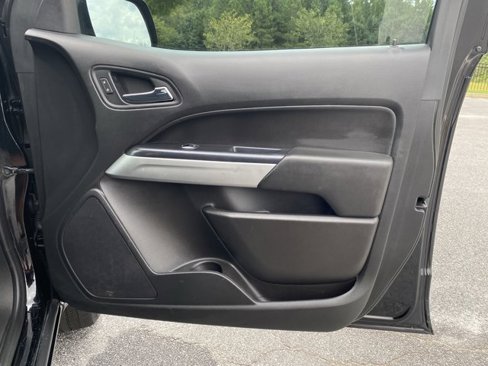 Used 2020 Chevrolet Colorado LT image 24