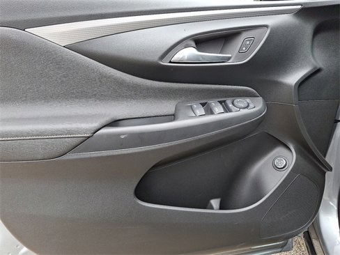 New 2025 Buick Envista Avenir image 8