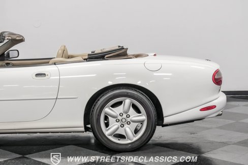 Used 1998 Jaguar XK8 Convertible image 24