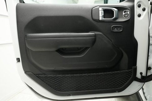 Used 2024 Jeep Wrangler Unlimited Rubicon image 17