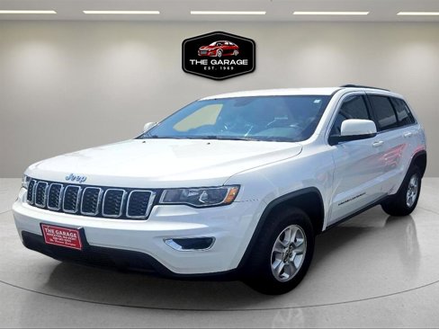Used 2017 Jeep Grand Cherokee Laredo w/ Quick Order Package 23E image 3