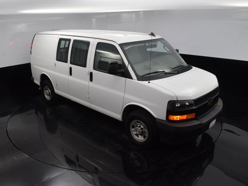 Used 2022 Chevrolet Express 2500 w/ Driver Convenience Package image 24