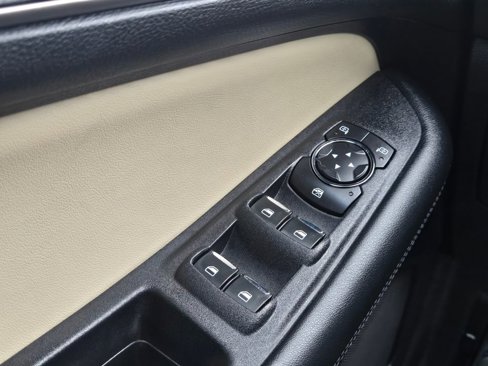 Used 2022 Ford Edge SEL w/ Convenience Package image 34