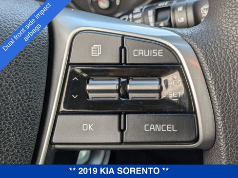 Used 2019 Kia Sorento LX image 21