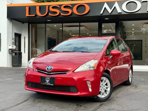 Used 2012 Toyota Prius V Two image 1
