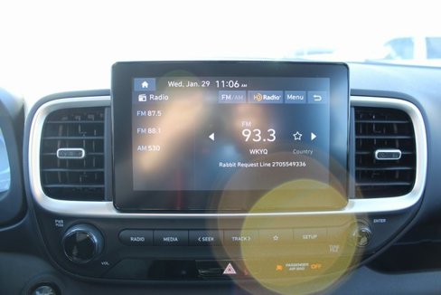 New 2025 Hyundai Venue SEL image 24