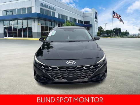 Used 2023 Hyundai Elantra Limited image 10