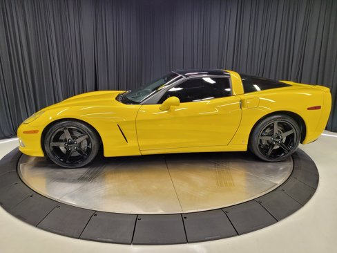 Used 2007 Chevrolet Corvette Coupe w/ Preferred Equipment Group image 9