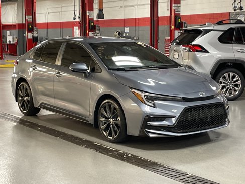Certified 2024 Toyota Corolla SE image 2