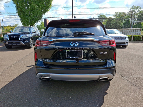 Certified 2024 INFINITI QX50 Luxe image 5