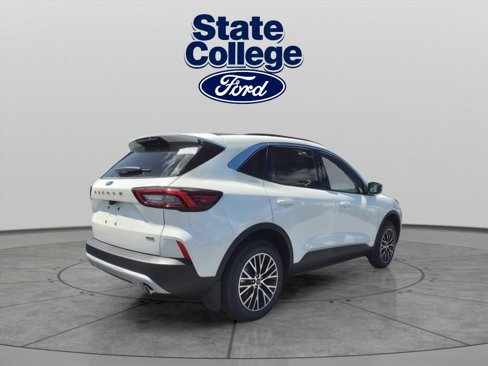 New 2024 Ford Escape SE image 3