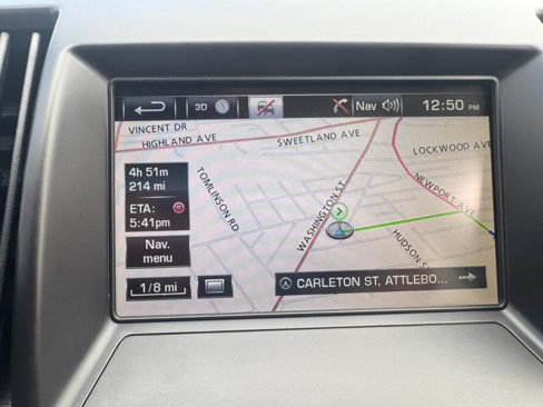 Used 2013 Land Rover LR2 HSE image 10