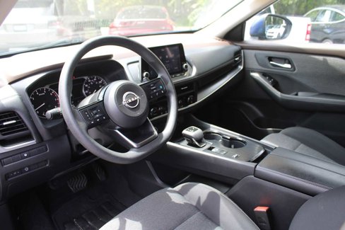Used 2023 Nissan Rogue SV image 21