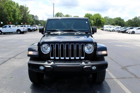 Used 2019 Jeep Wrangler Unlimited Sahara image 3