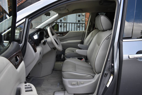 Used 2016 Nissan Quest SV w/ Leather Package image 7