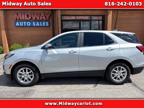 Used 2022 Chevrolet Equinox LT image 1