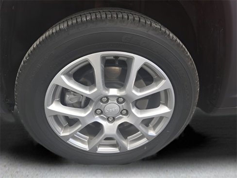 Used 2024 Jeep Compass Latitude image 31