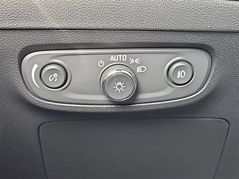 Used 2022 Buick Encore GX Select w/ Sport Touring Package image 26