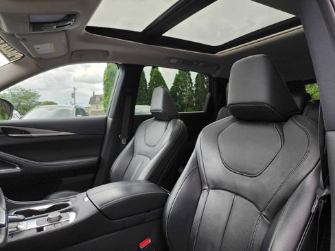 Certified 2022 INFINITI QX60 Luxe w/ Vision Package image 5