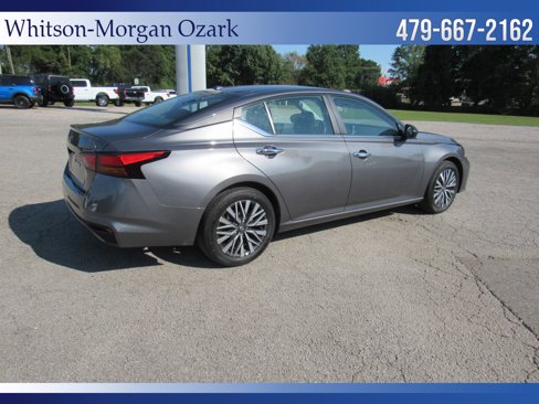 Used 2024 Nissan Altima 2.5 SV image 9
