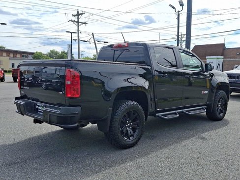 Used 2022 Chevrolet Colorado Z71 w/ Z71 Midnight Edition image 4