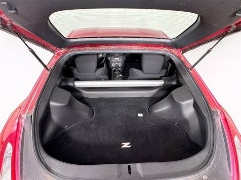 Used 2011 Nissan 370Z Coupe image 21