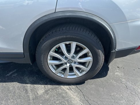 Used 2019 Nissan Rogue S w/ Special Edition Package image 36