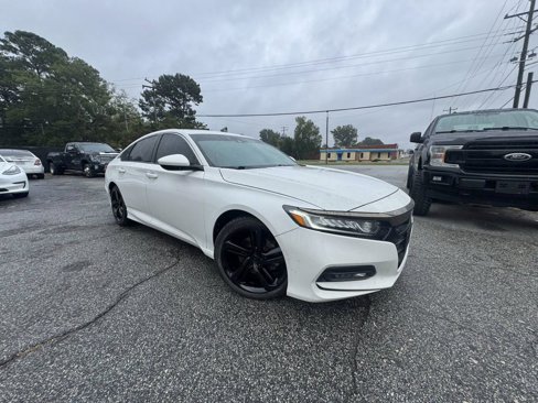 Used 2018 Honda Accord Sport image 3