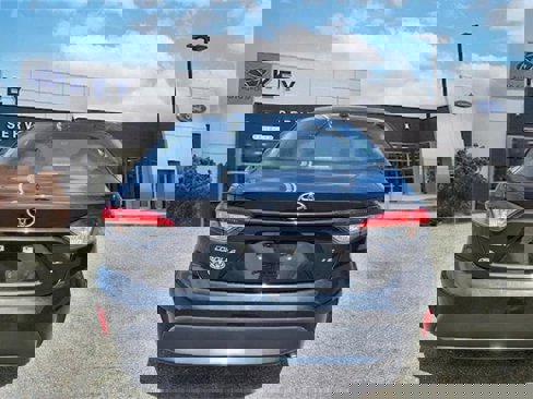 Used 2021 Toyota Corolla LE image 4