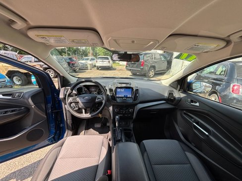 Used 2017 Ford Escape SE w/ Equipment Group 201A image 16