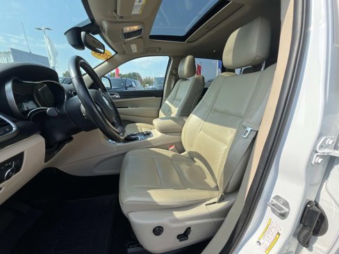 Used 2020 Jeep Grand Cherokee Limited image 11