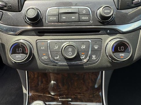 Used 2014 Chevrolet Impala LT image 19