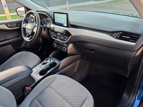 Used 2022 Ford Escape SE image 9