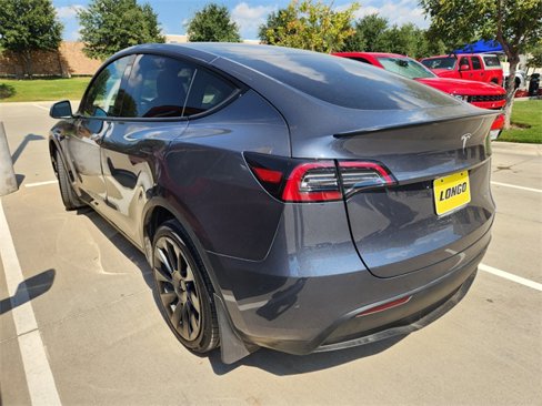 Used 2023 Tesla Model Y Long Range image 3