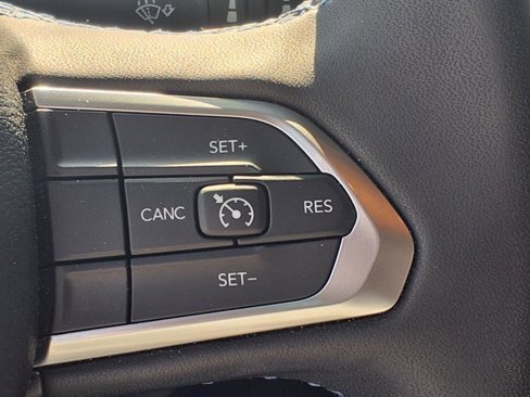 Used 2022 Jeep Compass Latitude image 12