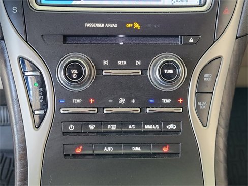 Used 2019 Lincoln Nautilus Select image 25