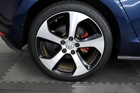Used 2016 Volkswagen GTI SE w/ Lighting Package (SEL) image 40