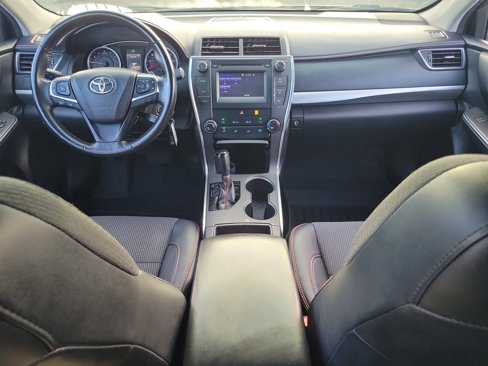 Used 2016 Toyota Camry SE image 14