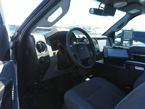 Used 2016 Ford F550 2WD Regular Cab Super Duty image 9