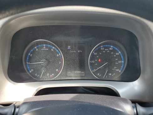 Used 2018 Toyota RAV4 LE image 21