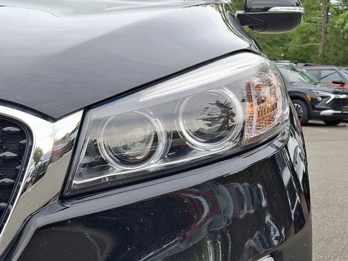 Used 2018 Kia Sorento EX image 9