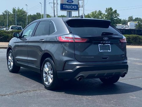 Certified 2024 Ford Edge Titanium image 3