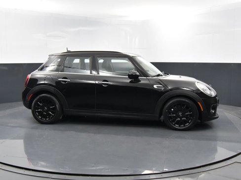 Used 2019 MINI Cooper 4-Door Hardtop w/ Premium Package image 41