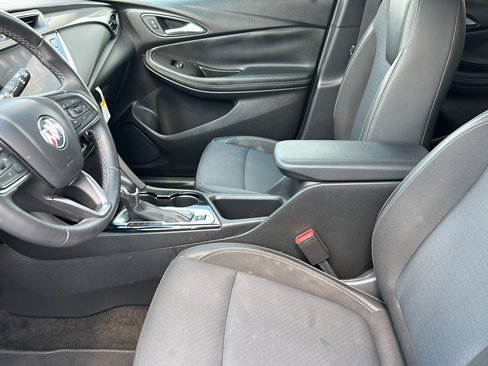 Certified 2022 Buick Encore GX Select image 13